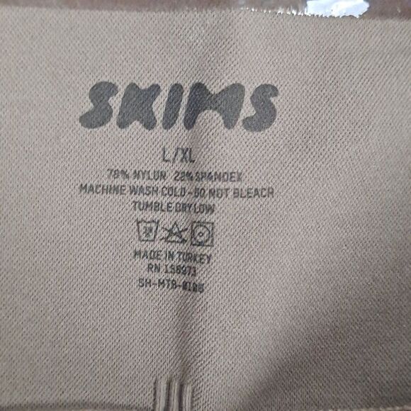 SKIMS Core Control shapewear NWOT - Picture 4 of 5